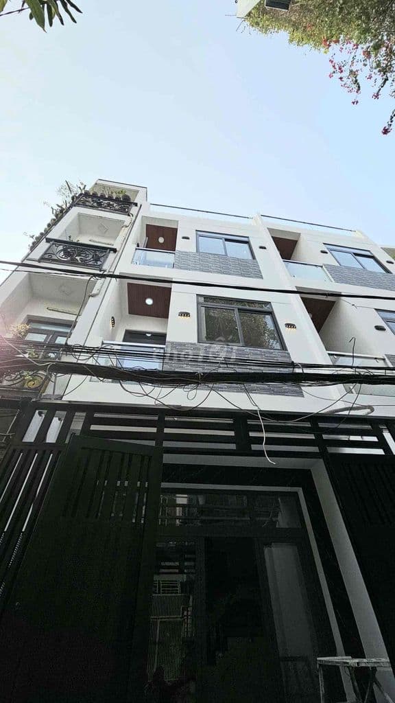 Nhà Lầu 4 Tầng Âu Dương Lân P3 Q8