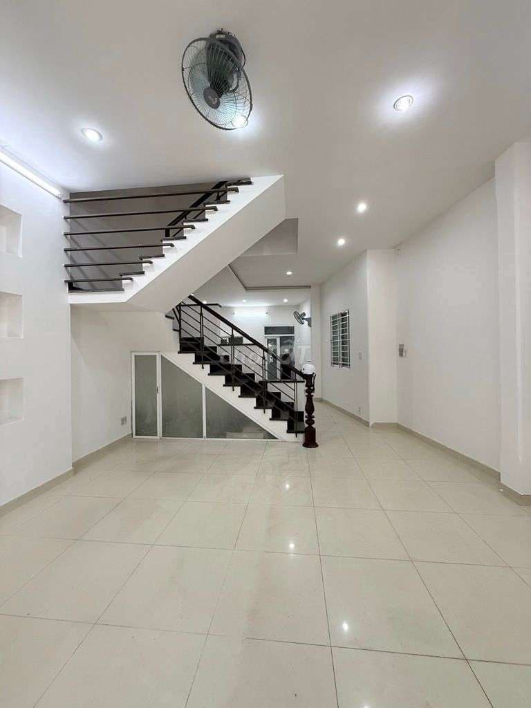 Siêu phẩm Q3 89m2 5 tầng BTCT chỉ nhỉnh 21 tỷ - Ảnh 2