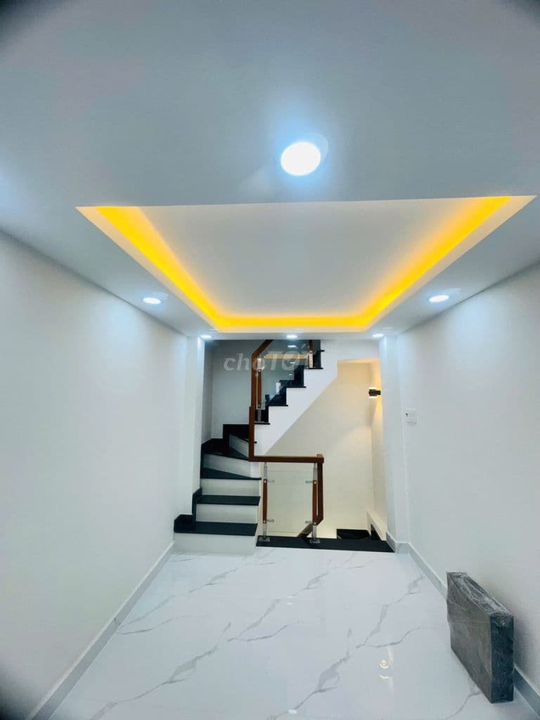 MẶT TIỀN Q10 CỰC RẺ - NGAY ĐẦU NGUYỄN TRI PHƯƠNG – 5 TẦNG - 6PN - Ảnh 2