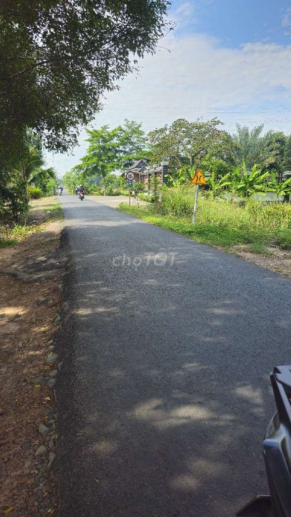 756m2( 15×35) mặt tiền đường 719, ngay TT Củ Chi , sổ có sẵn.