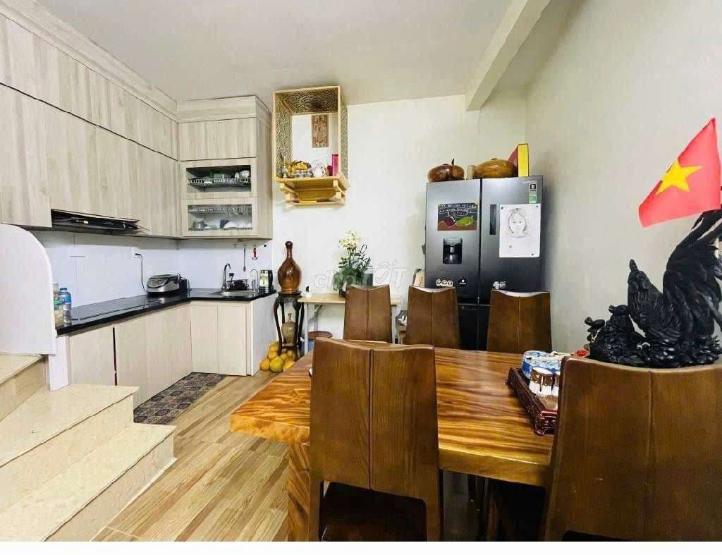 Nhà phố Huế - Ngõ Nông cách 2 nhà ra phố - 27m2- giá chỉ 7,1 tỷ