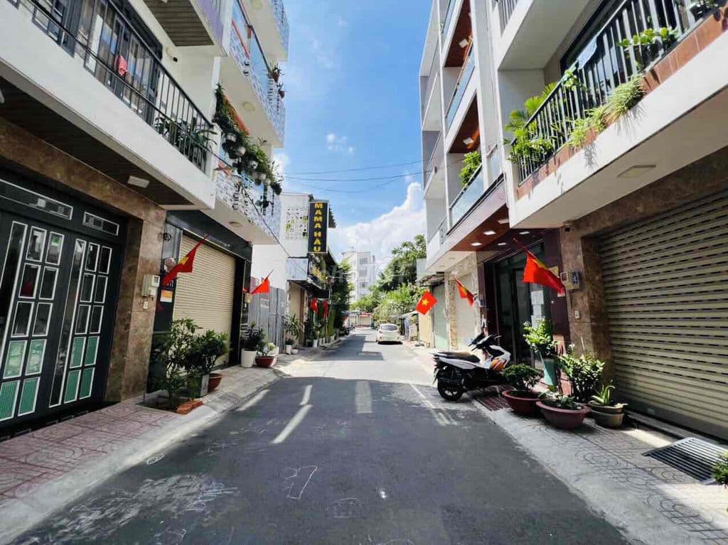 ✅GIÁ NGỘP- Cặp CHDV Đ. Vườn Lài (DT 8x16m , 1 hầm 2 lầu ST) - Ảnh 2