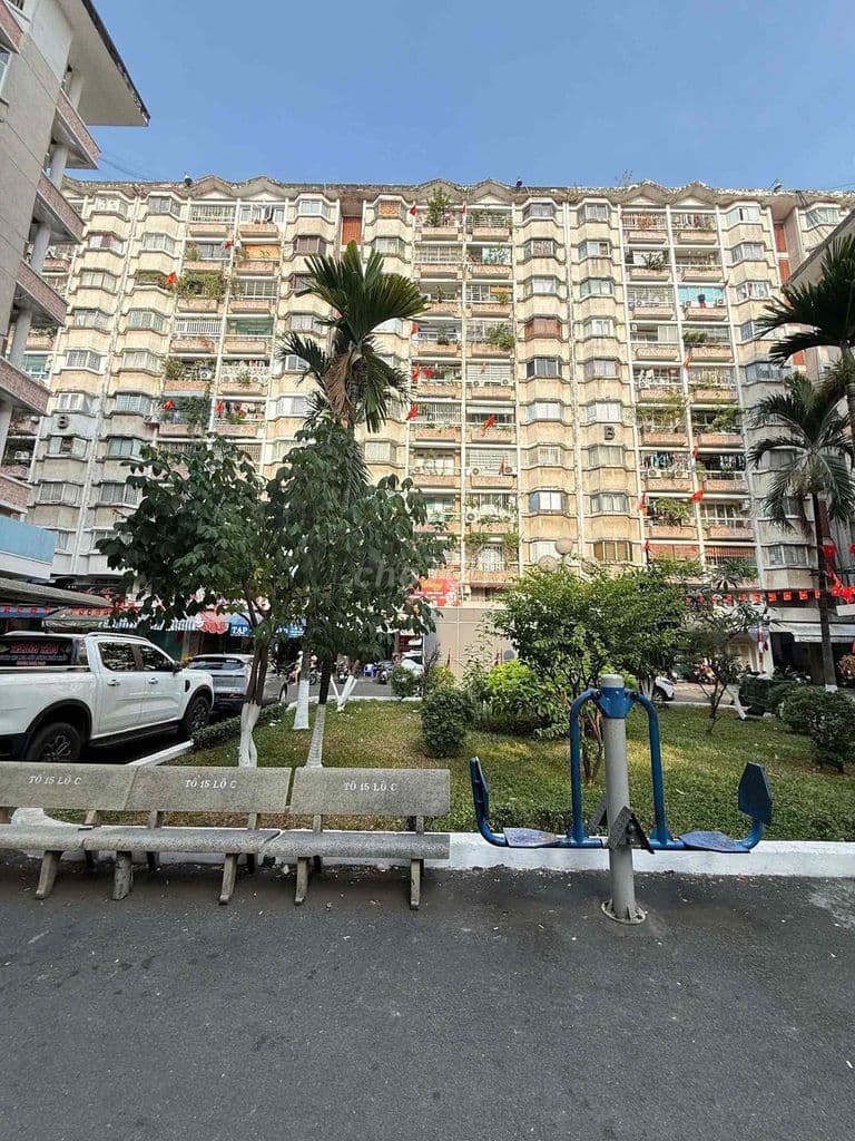 chung cư svh ngay chợ an đông dt lớn 75,5m2 shr