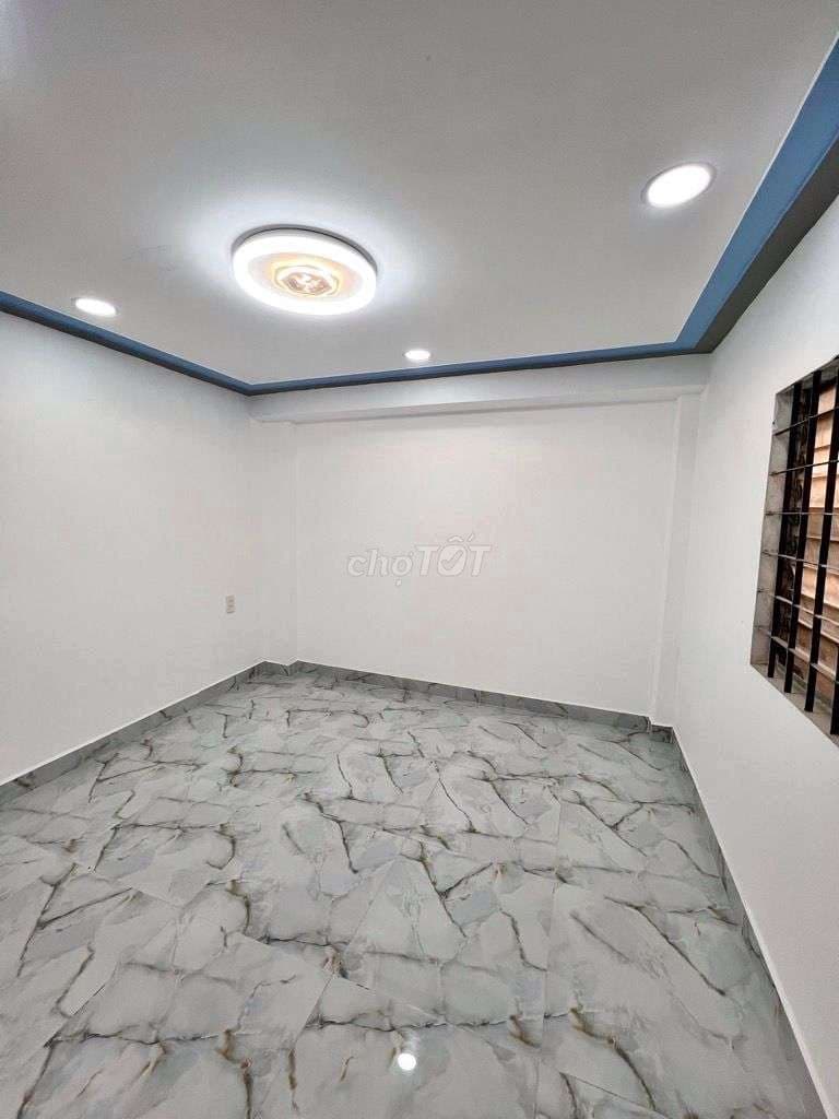 nhà 3 tầng sát Đầm Sen - Tân Phú - Ảnh 2