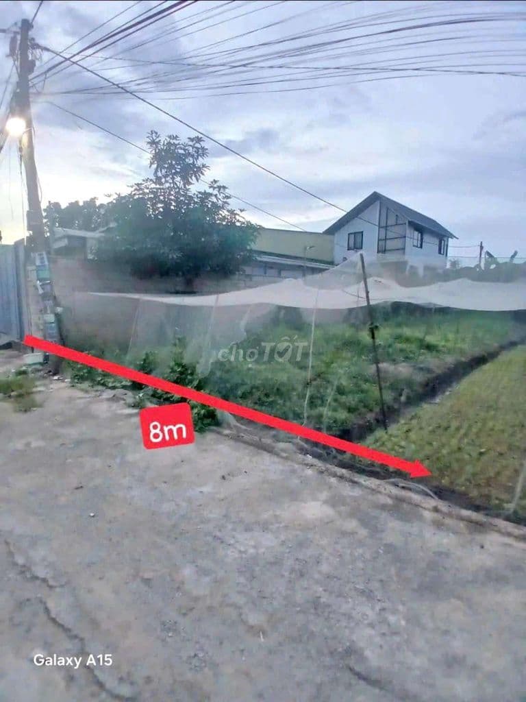 THỬA ĐẤT ĐẸP HẺM XE HƠI TỚI ĐẤT, 240M2 FULL THỔ, NGAY CHỢ HÓC MÔN,