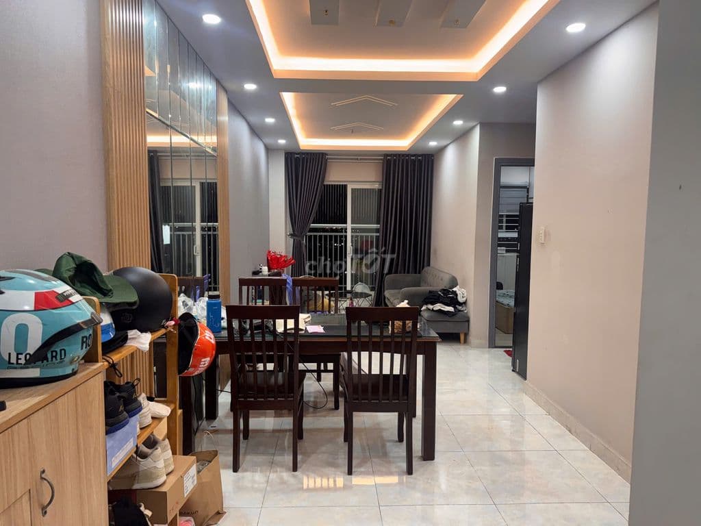 Căn hộ 64m2,hướng đông, 2pn, Hqc ( Blusky Tower) Q.2 , giá 3 tỷ