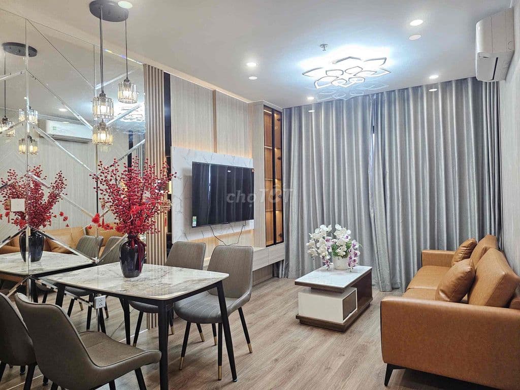 Bán căn hộ 1n+ 43m giá 3.3 tỷ tại Vinhomes Smartcity