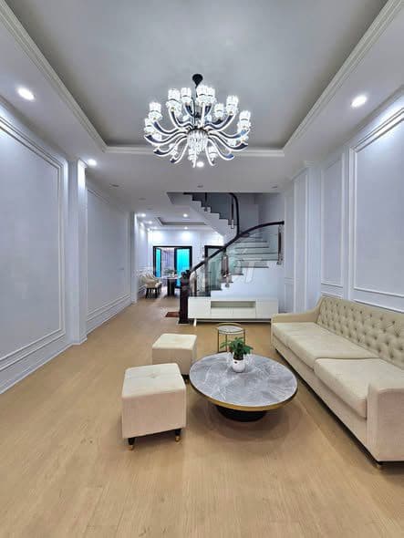 bán nhà 55m2 lô góc sân rộng giá 7.7 tỷ - Ảnh 3