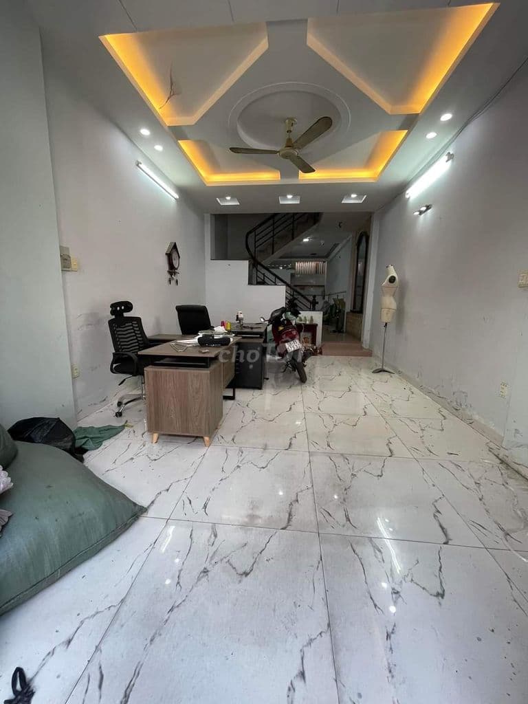 Bán nhà mặt tiền Nguyễn Văn Trỗi, dt 4 x 14m, trệt 4 lầu st, hết lộ gi - Ảnh 3