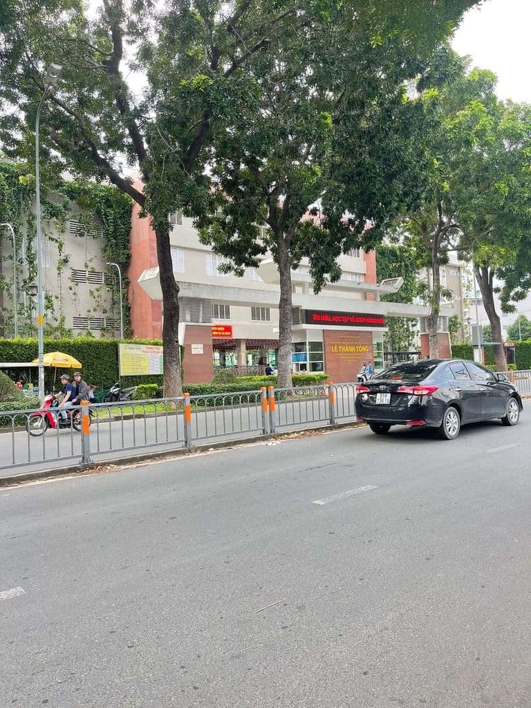 Đi Mỹ bán nhà đối diện với eon tân phú vị trí buôn bán mọi ngành nghề - Ảnh 2