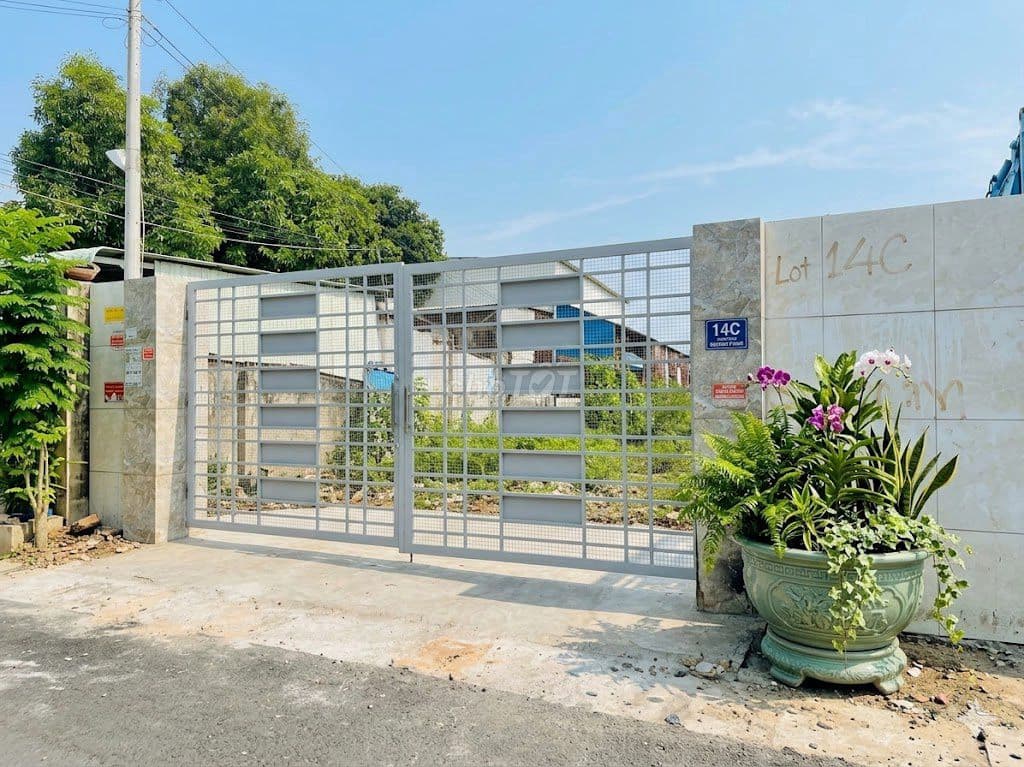 Ngộp cần bán gấp lô đất đường nhựa - Tân Thông Hội - 340m2 - giá 650tr