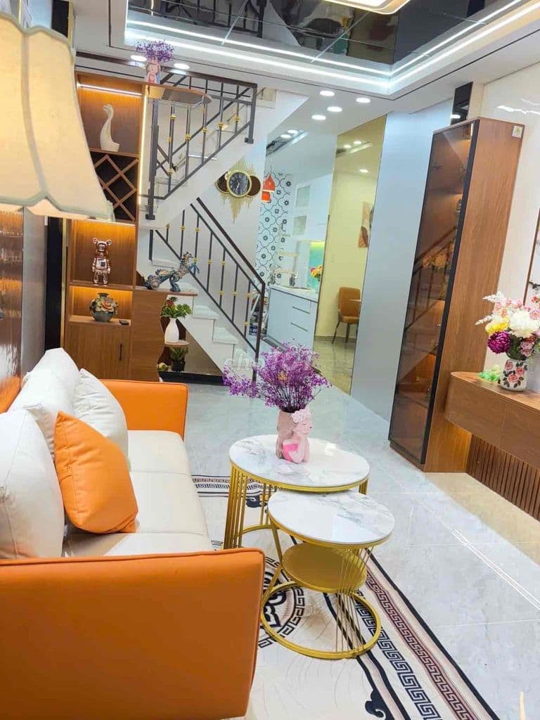 Nhà 2 Tầng Ngay Đặng Văn Bi Sổ Riêng Không QH