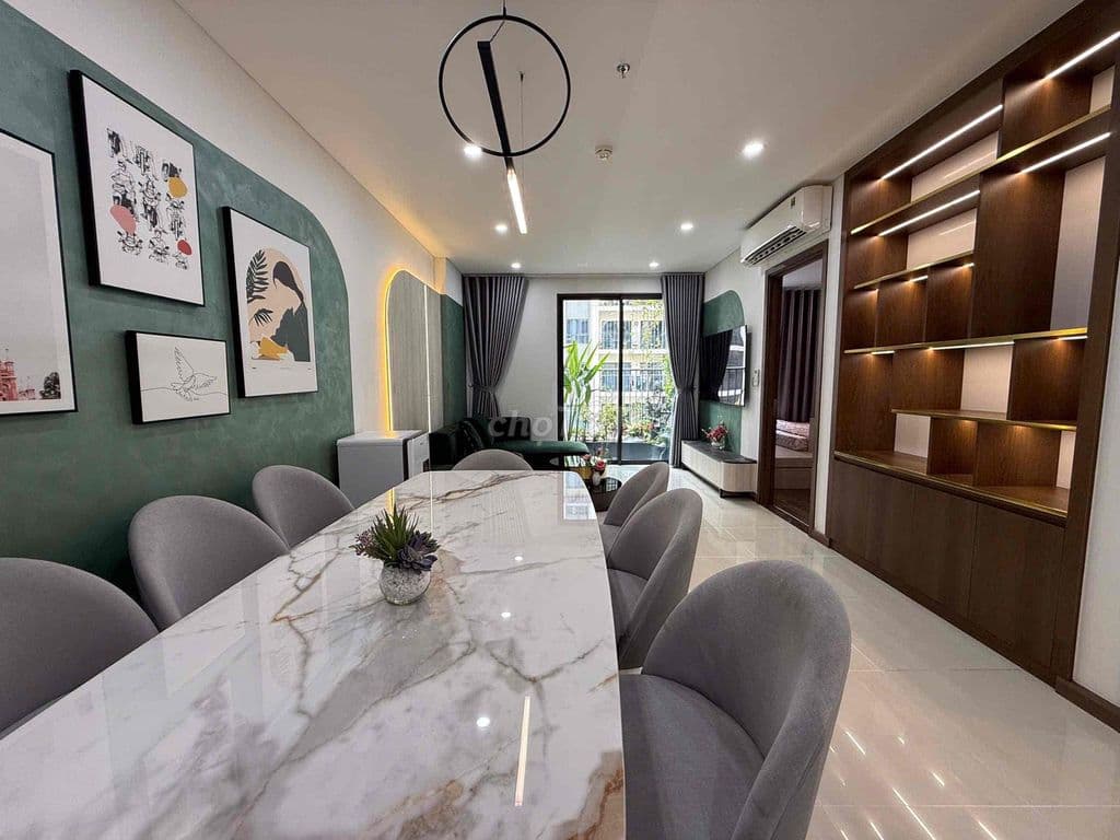 Cần bán căn hộ Hà Đô Centrosa 2PN (87m2) bàn giao nhà full nội thất