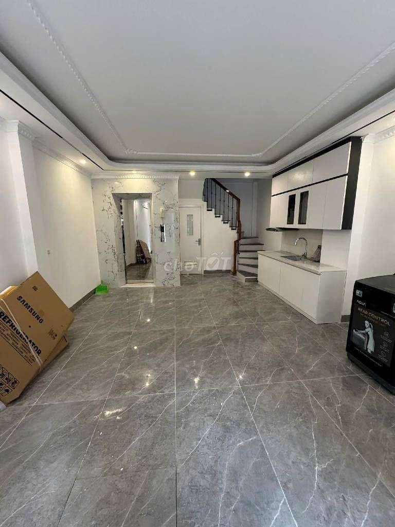 BÁN NHÀ XÂY MỚI BÁN ĐẢO LINH ĐÀM - NHÀ XÂY MỚI GARA ÔTÔ TRÁNH NHAU - Ảnh 2