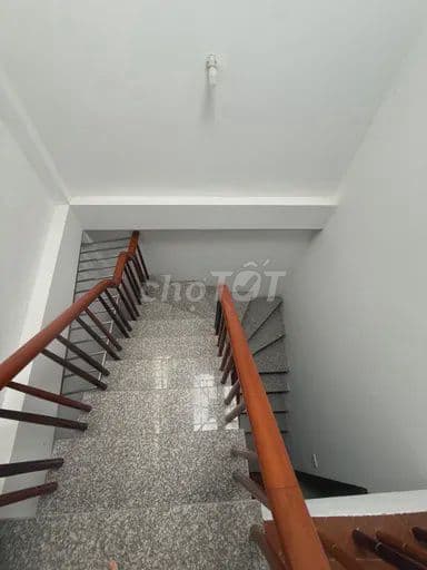 🏡BÁN NHÀ Hoàng Quốc Việt sát phố, cách ôtô tránh 20m, 5 tầng chỉ 8+ tỷ - Ảnh 2