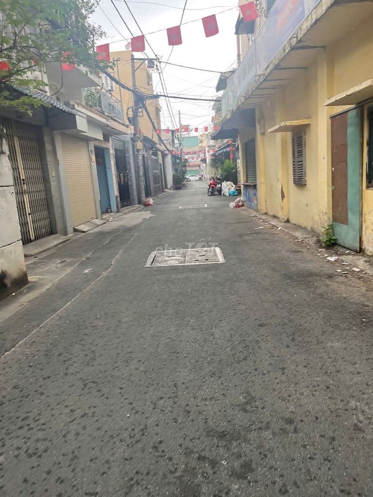 Bán Nhà Hẻm 1 Xẹt Đường Nguyễn Kiệm P4 PN 1T 2Lầu 2PN 2WC