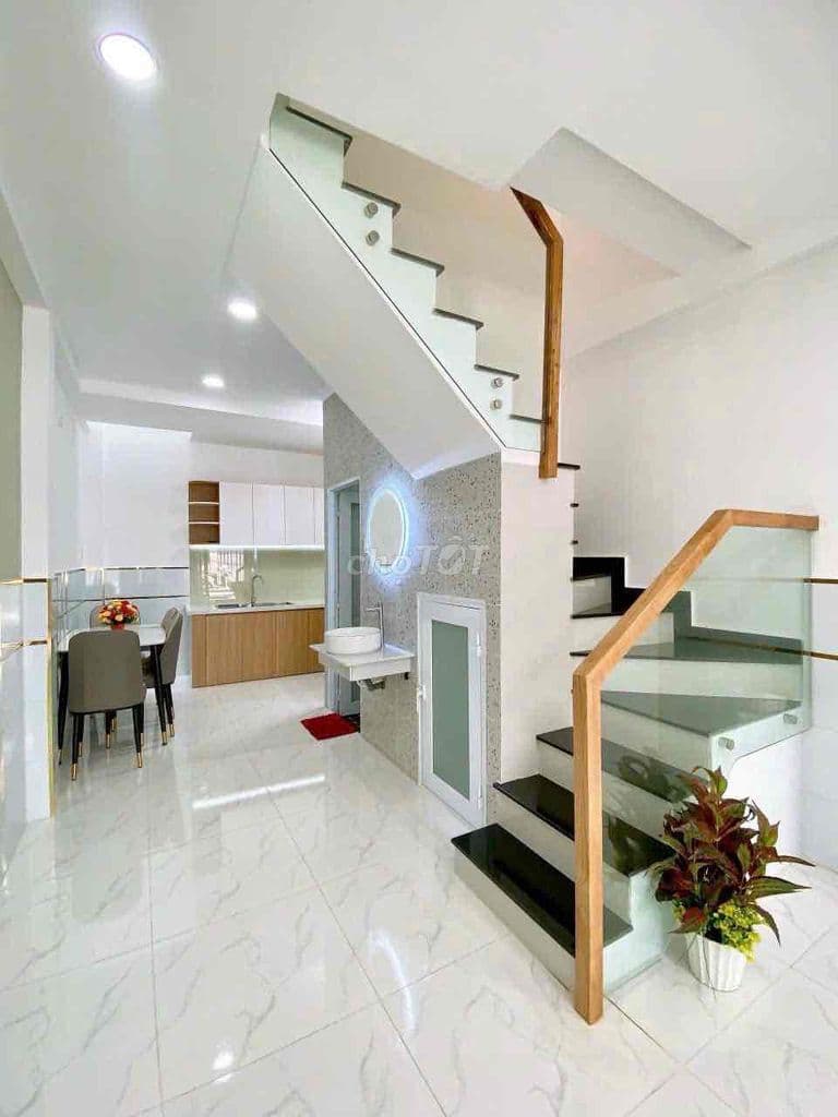 - Bán nhà đẹp hẻm xe hơi đs21, p8, GV -DT : 1 trệt 1 lầu, hẻm xe hơi đ - Ảnh 3