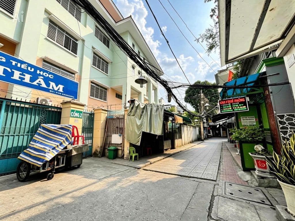Chính chủ cần bán nhà 39/26 Lý Nam Đế, 48m2, giá 4 tỷ 2