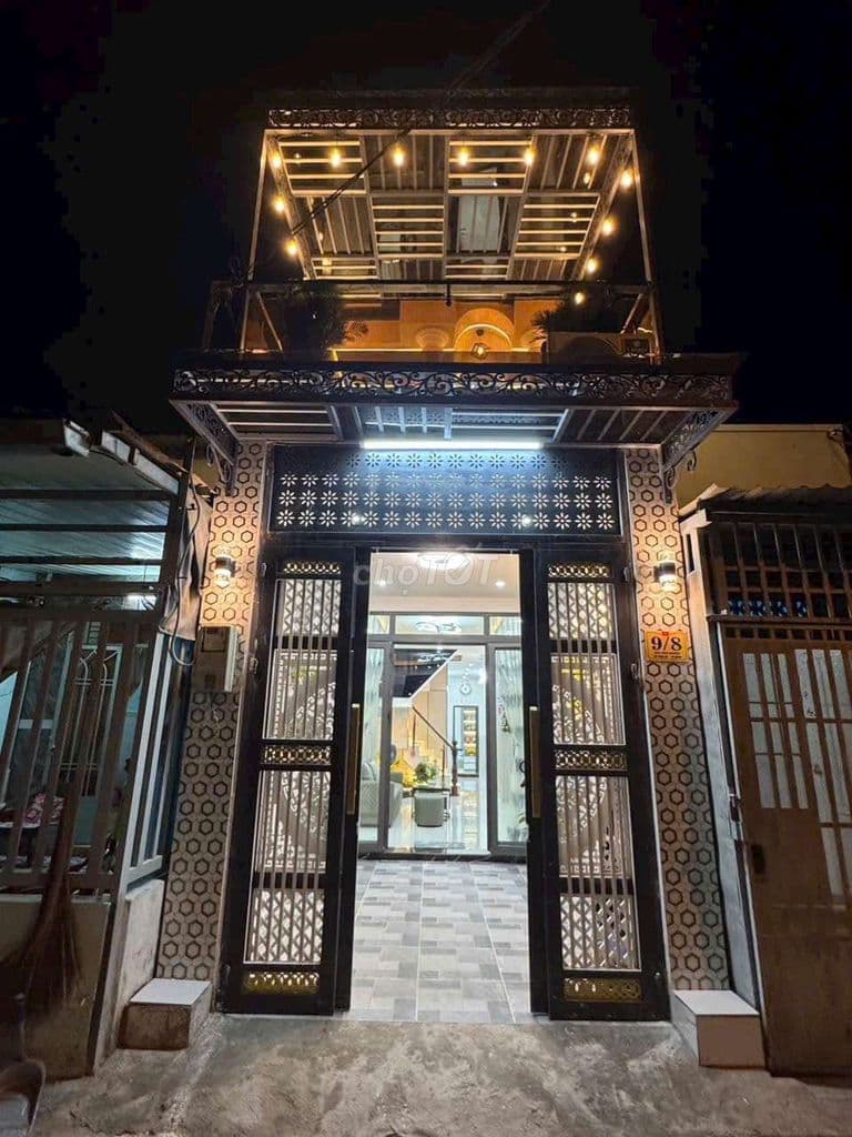 Nhà SỔ HỒNG RIÊNG ĐẸP HẺM XE HƠI
