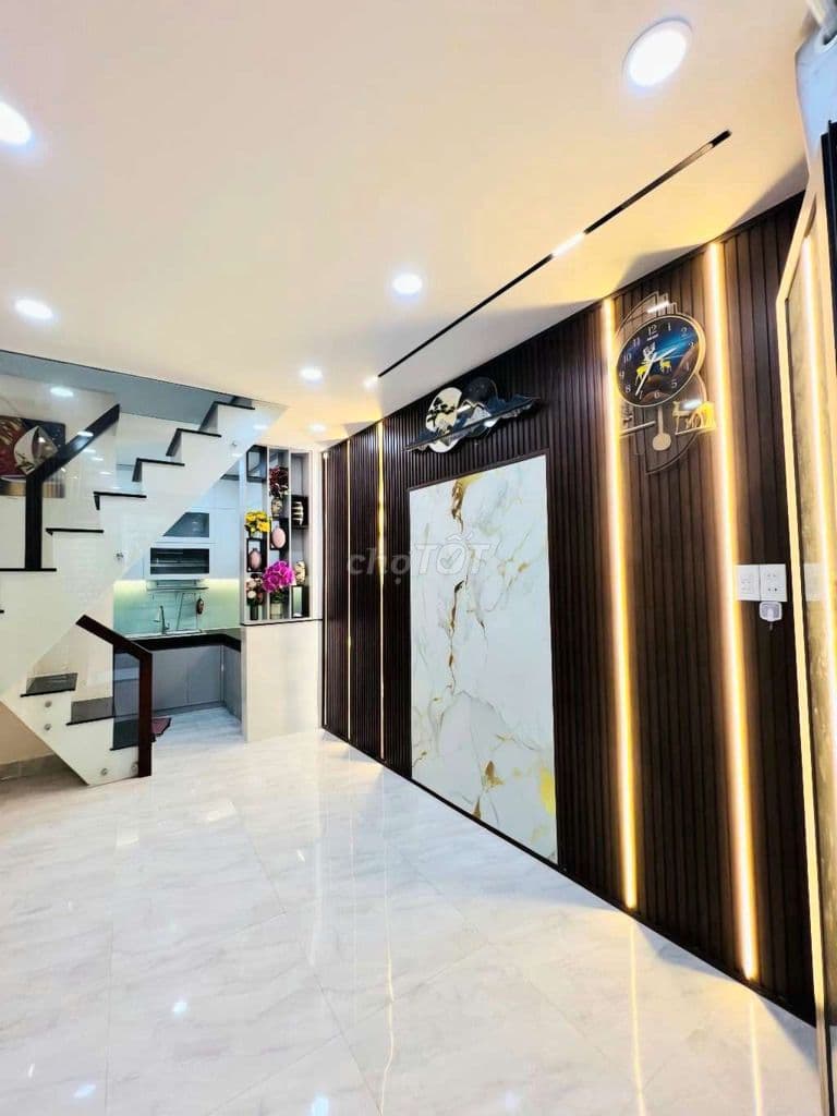 NHÀ MỚI 2 TẦNG – GẦN MT HUỲNH TẤN PHÁT Q7 – TẶNG NỘI THẤT