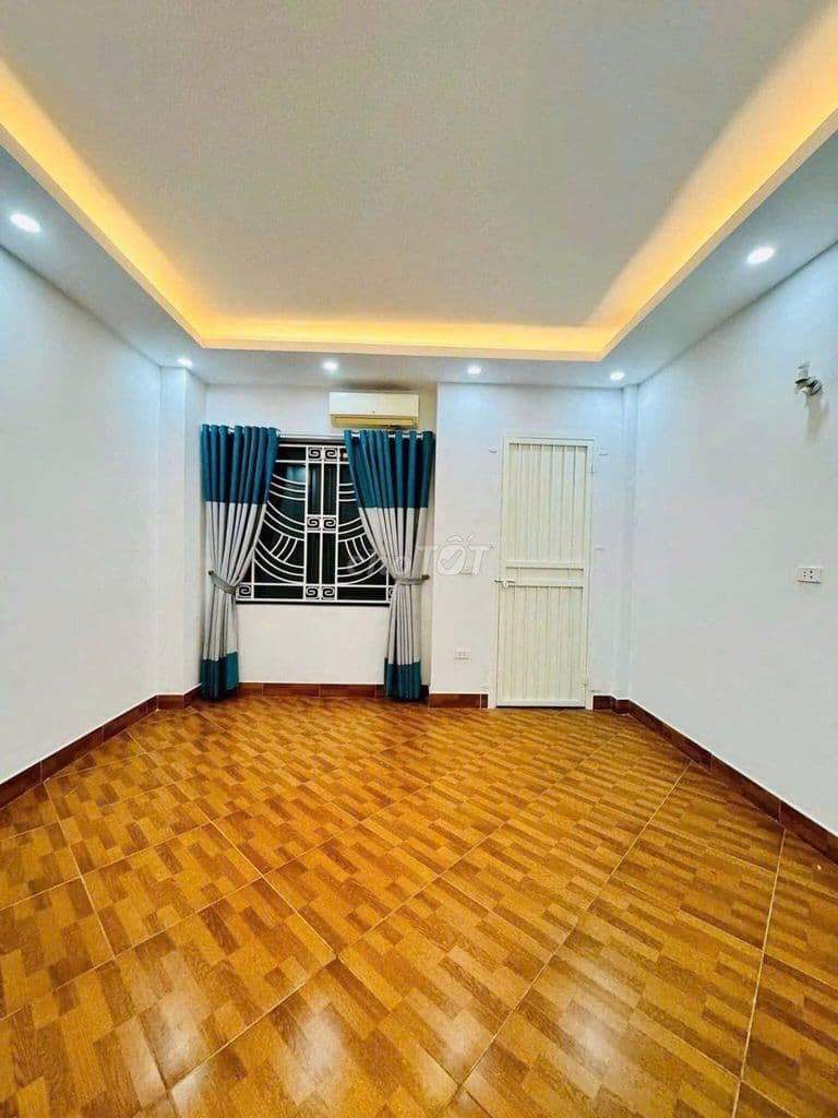 Chủ vỡ nợ - Bán gấp ,Nhà đẹp 30mX4.5 MT- 20m oto tránh - MUA NGAY !!!