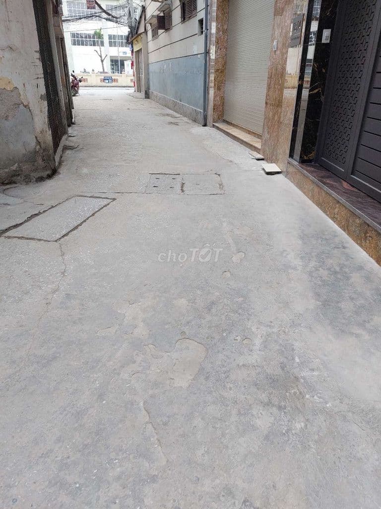 Chủ cần tiền bán gấp ĐẤT PHỐ THƯỢNG THANH 36M2, 6TỶ hơn, sổ vuông đẹp