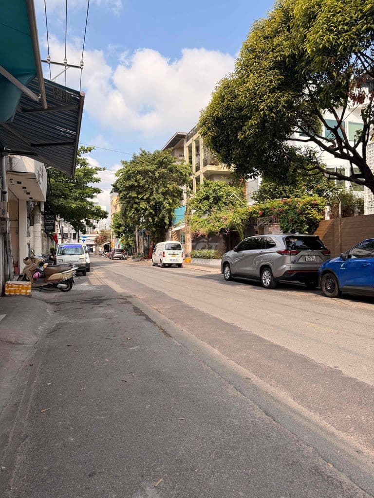 Nhà Mặt Tiền 4 Tầng-Cần Bán Gấp-Có Giá Tốt Cho Đầu Tư - Ảnh 2