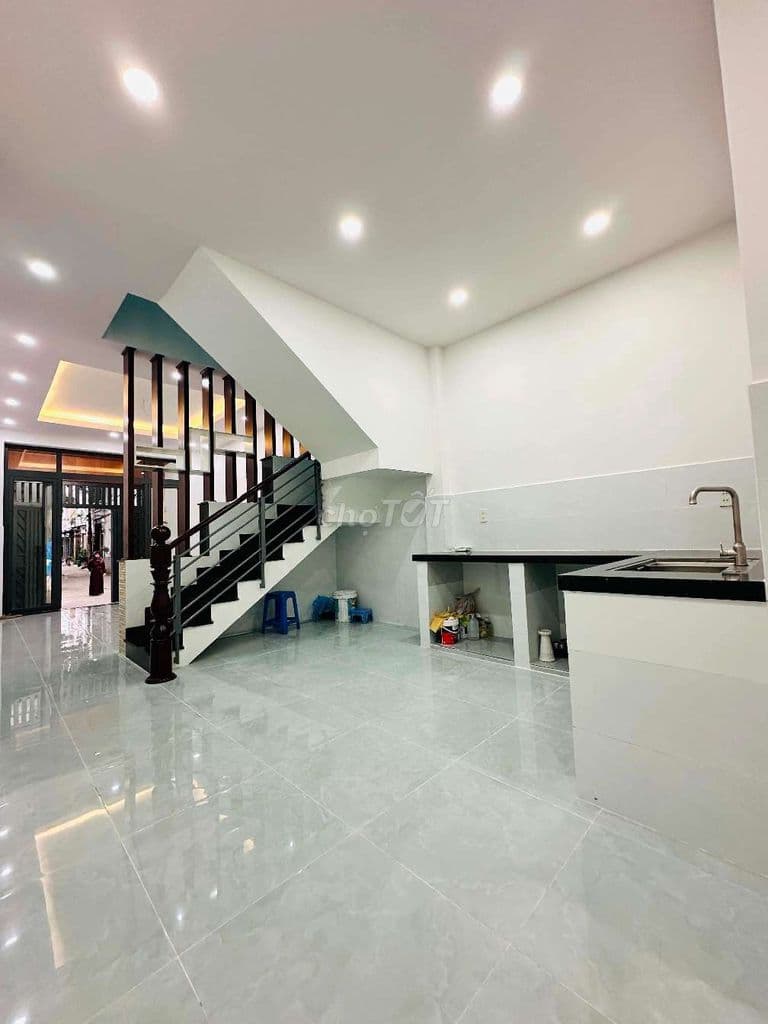 Bán nhà ở ngay 54m2 trệt lầu, SHR hẻm xe hơi thông, Đông Bắc, chỉ 4.xT - Ảnh 3