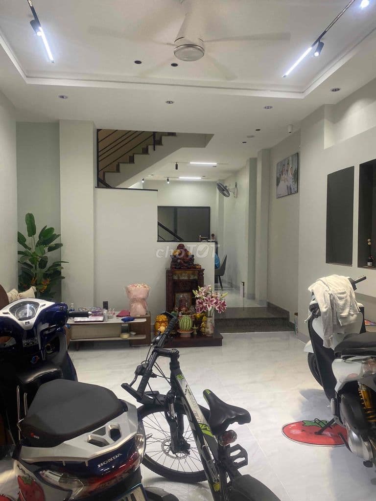 Đường nhựa 7m thông Phạm Đăng Giảng, nhà 3 tầng, giá 5.x tỷ - Ảnh 2