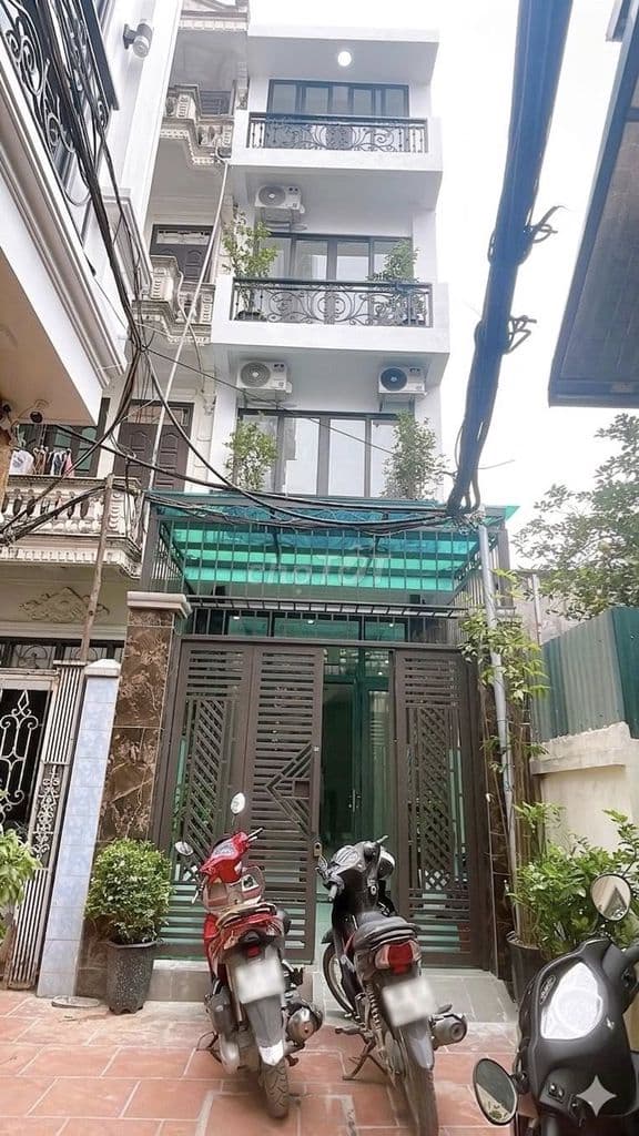 bán nhà 50m2 Cầu Giấy lô góc 2 thoáng
