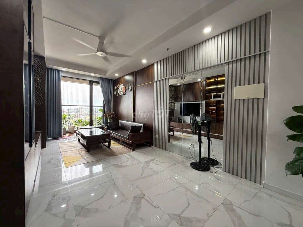 Chính chủ gửi bán căn 3pn2wc - 100m2,Sổ hồng riêng, Tặng Full nội thất