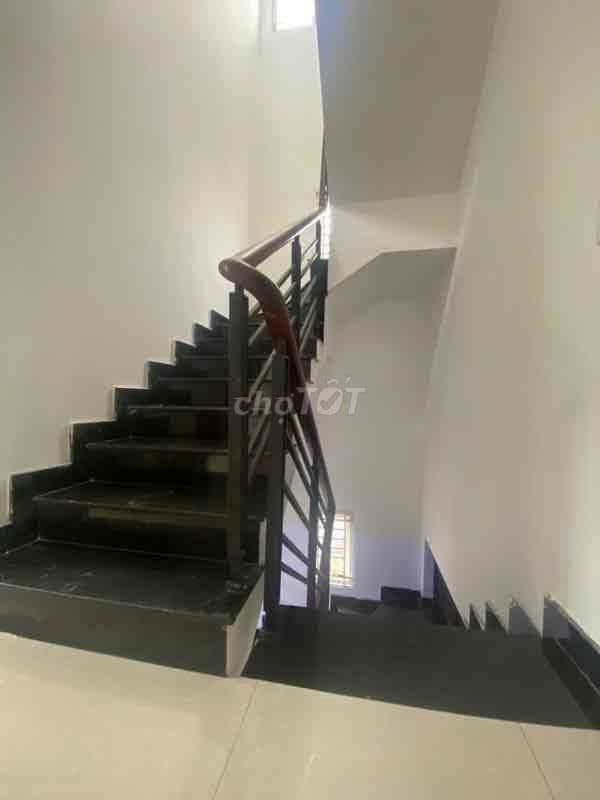 Khu hiếm nhà bán Trần Quốc Thảo- ngang hơn 5m - cạnh hxh - 4pn - Ảnh 3