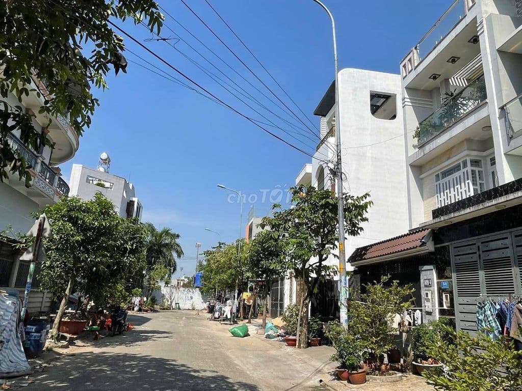 Giảm Giá Bán Nhanh Nhà 1 Trệt 2 Lầu Đẹp 5x15m Trong KDC Thành Sơn - BĐ - Ảnh 3