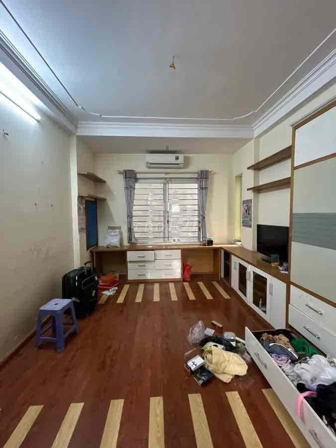 CẦU GIẤY 45m x 5 Tầng Hơn 8 Tỷ,Ngõ Nông Gần Phố, Dân Xây Chắc Chắn - Ảnh 2