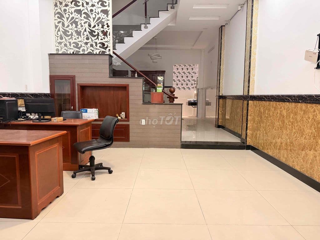 Bán nhà Mặt Tiền. Quận 12. Giáp ranh Gò Vấp. - Ảnh 2