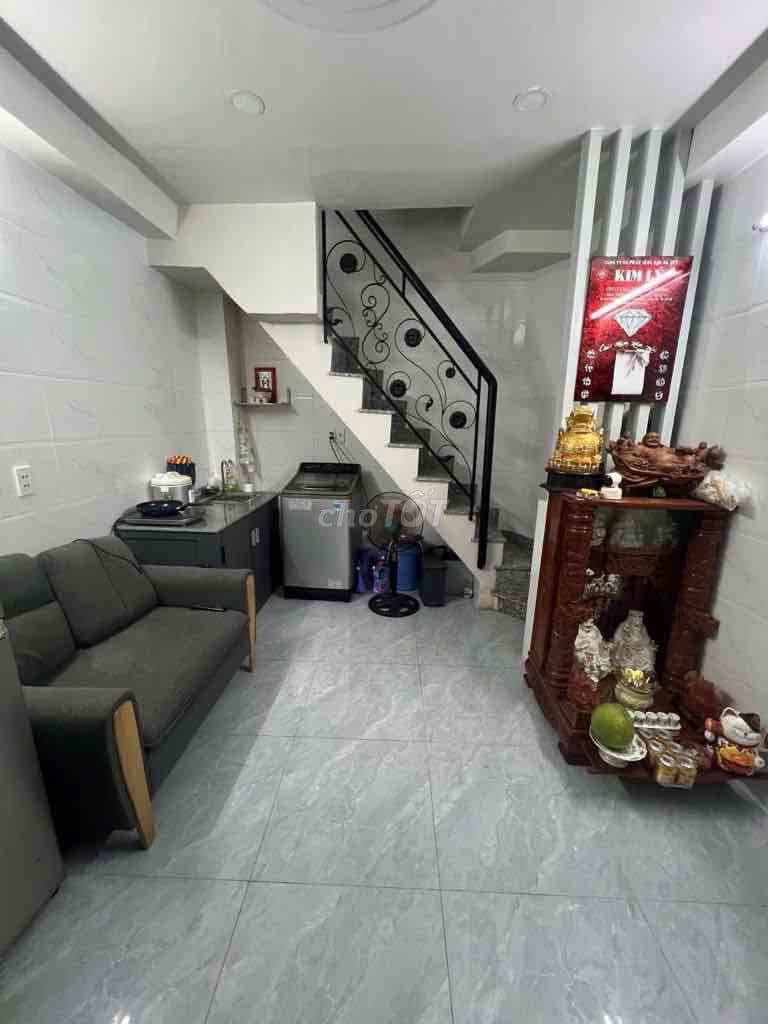 Shr. hỗ trợ bank 800t DT:3.5x3.5 3 tầng 2pn hẻm 793 Trần Xuân Soạn - Ảnh 2