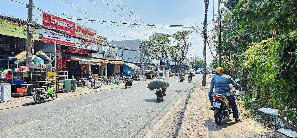 BÁN ĐẤT MẶT TIỀN QUẬN TÂN PHÚ 376M2 FULL THỔ HƠN 30 TỶ