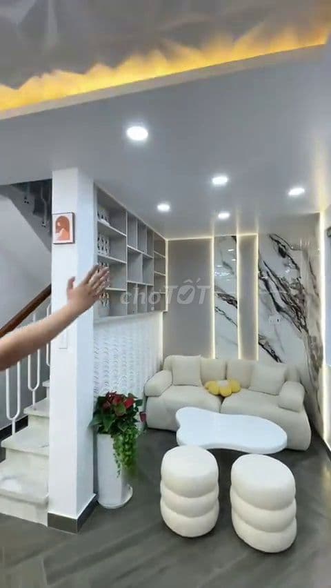 Bán nhà Quận 7 mới đẹp, giáp Q4, sổ riêng, giá nhỉnh 3 tỷ - Ảnh 3
