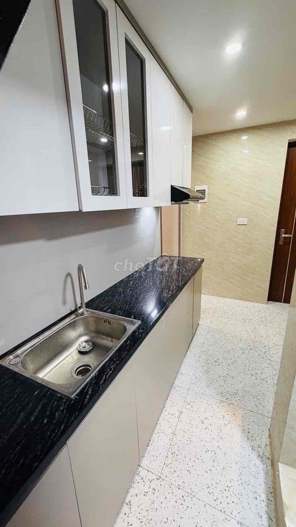 Hot! Căn tập thể 4 tầng , sổ hồng Khâm Thiên-Xây như thổ cư-30m;4N;3VS - Ảnh 3