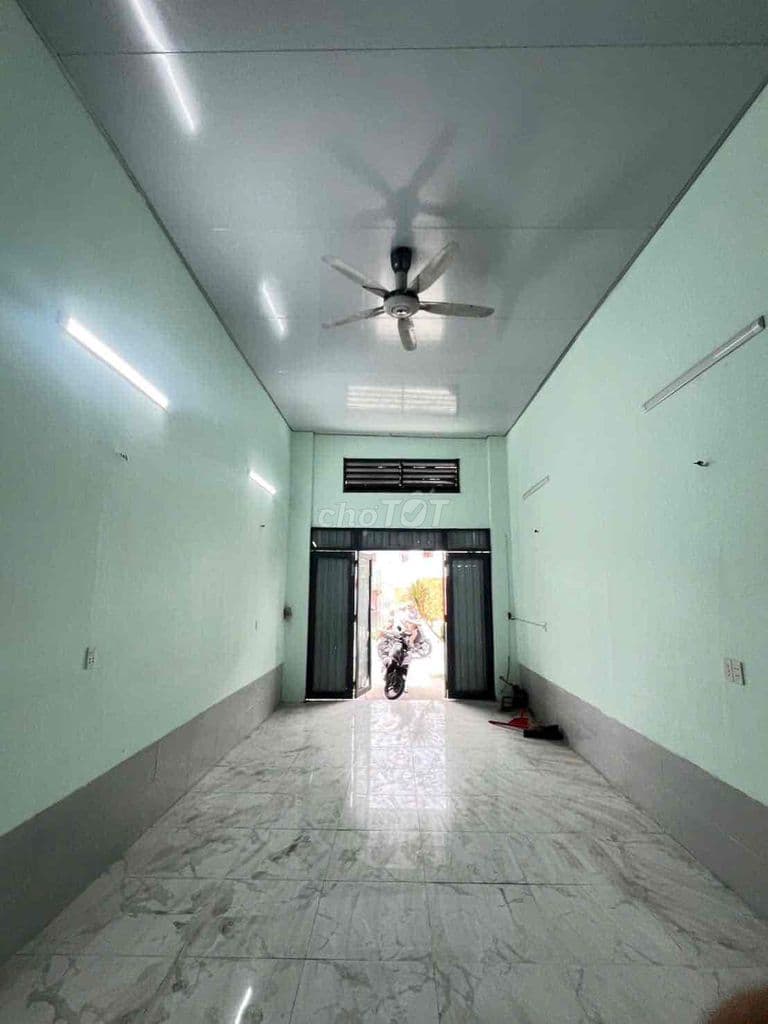 Nhà Cấp 4 mặt tiền 4x18m Huỳnh Thị Hai , Tân Chánh Hiệp Q12 - Ảnh 2
