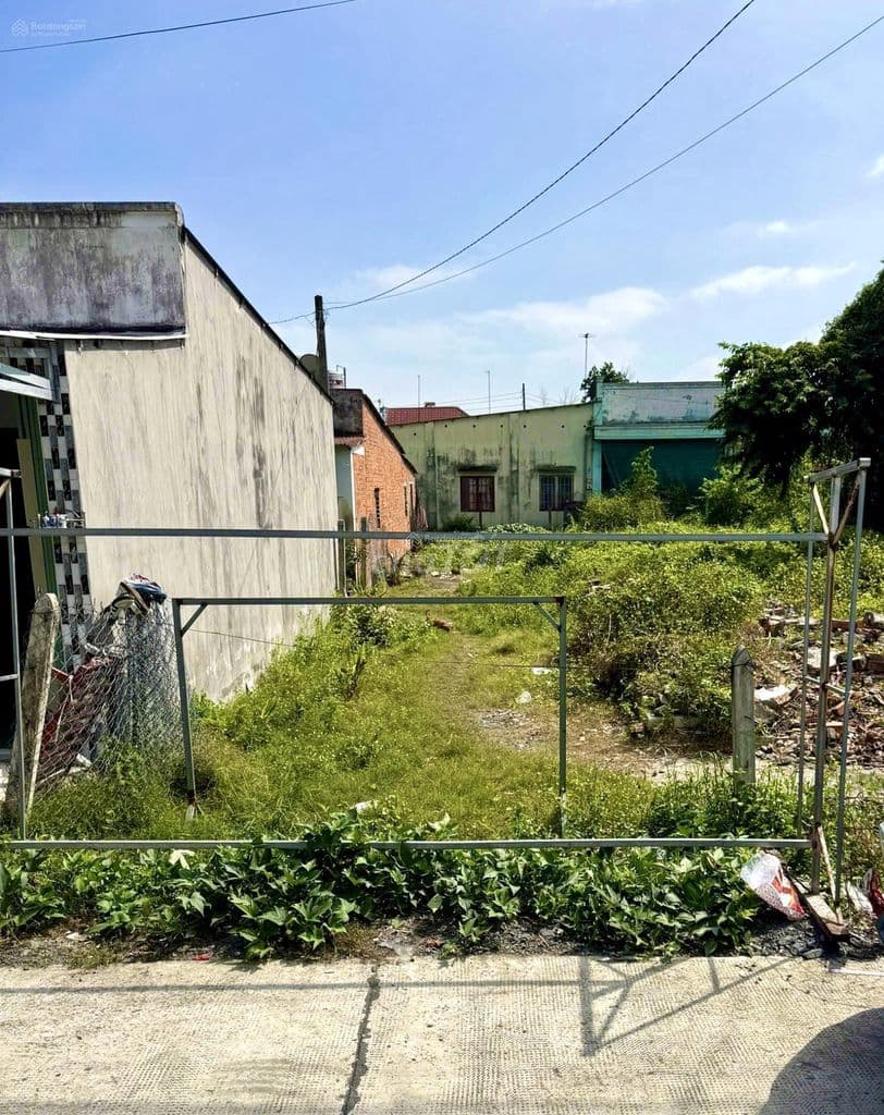 Đất 138m2. Đ.Ba Sa, Phước Hiệp. Gía siêu HOT: 800 triệu. SHR