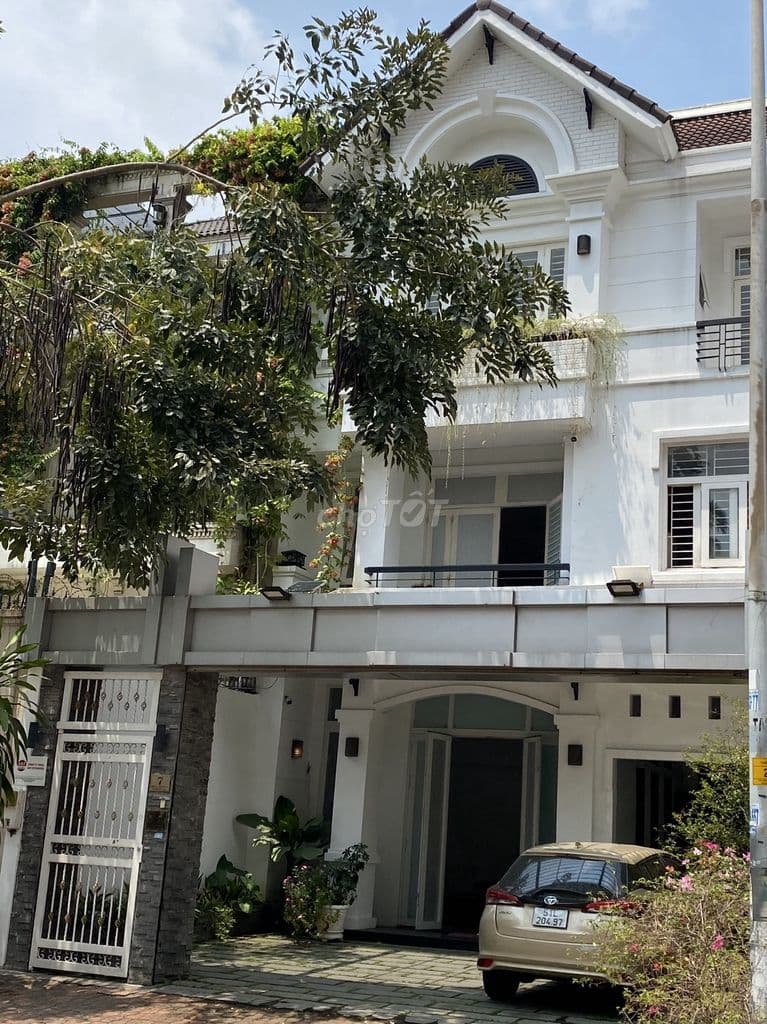 Bán biệt thự chính chủ giá rẻ tại Khu đô thị Nam Long, 28,5 tỷ