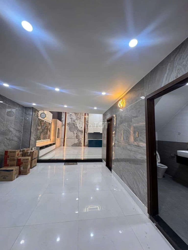 Bán nhà HXH Tô Hiến Thành, P. 15, Q10