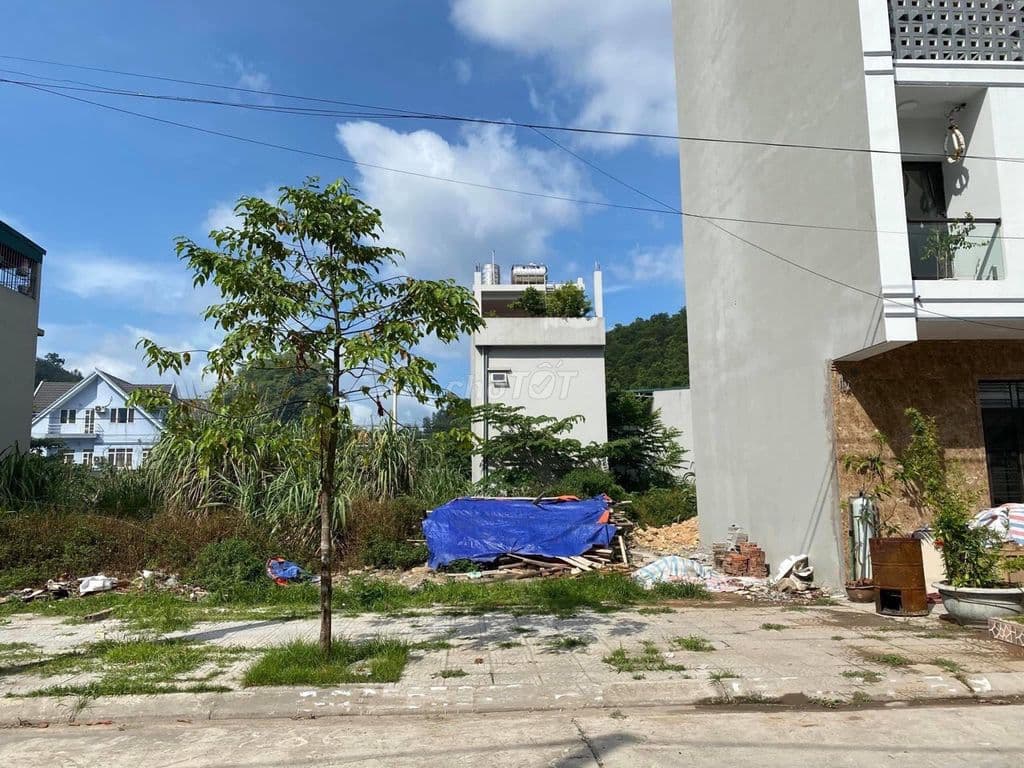 CHÍNH CHỦ GỬI BÁN LÔ ĐẤT ĐẸP 320TRIỆU