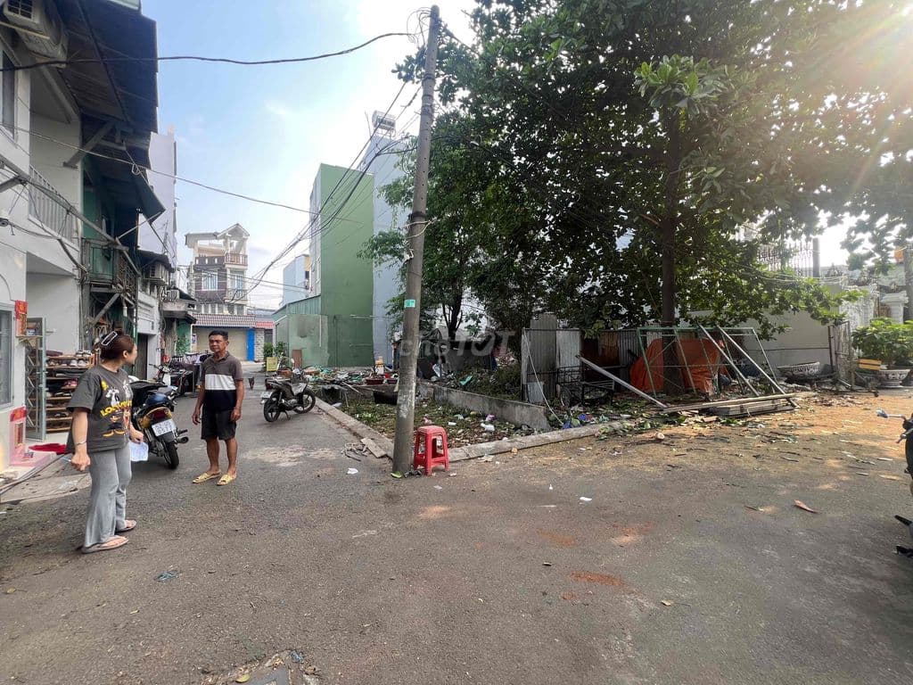 đất gốc 2 mặt tiền 3,9 Tỷ - Ảnh 2