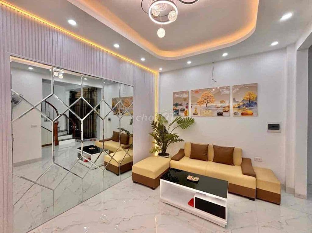 Nhà mới 20m ra mặt phố Lò Đúc, 2 thoáng, tặng full NT, 39m*5T* 8,6 tỷ