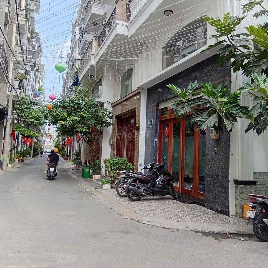 BIỆT THỰ GÓC 2MT SIÊU THOÁNG-4 TẦNG-ĐƯỜNG OTO TRÁNH-PHẠM VĂN BẠCH,QTB - Ảnh 2