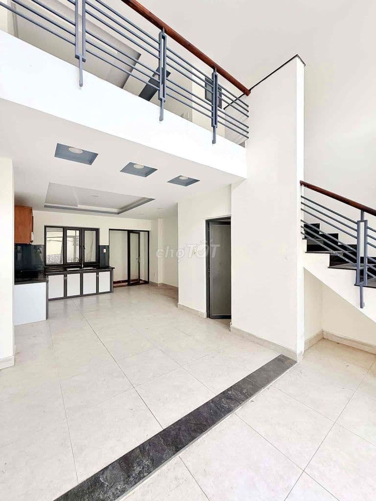 PHẠM VĂN ĐỒNG - BÌNH THẠNH - 5 TẦNG - SỔ VUÔNG A4 - HOÀN CÔNG ĐỦ - CH - Ảnh 2