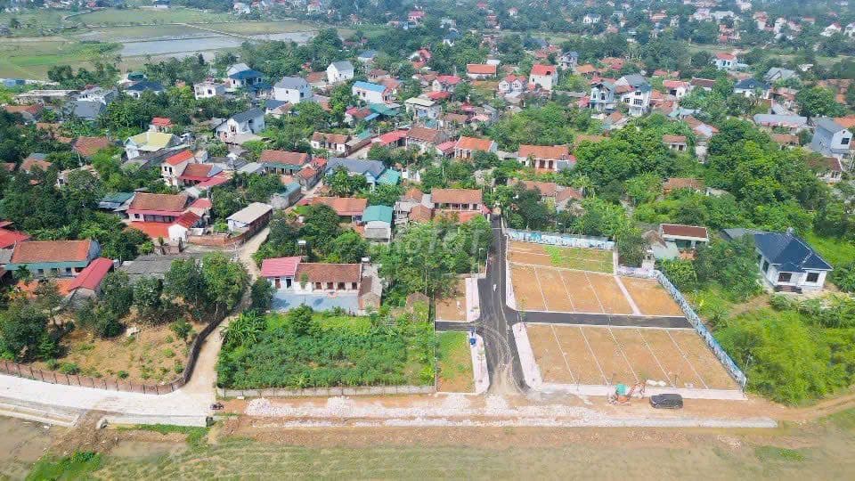 Chính chủ bán đât xã Hoàng Văn Thụ, Chương Mỹ, Hà Nội - 2 mặt tiền