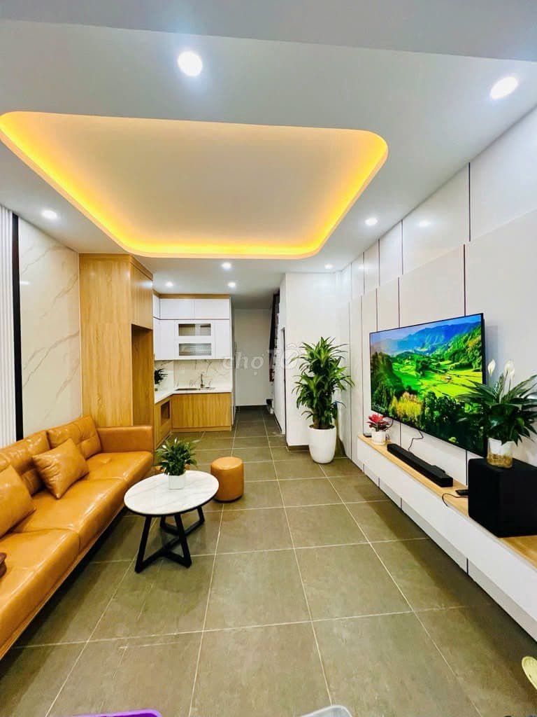 bán nhà Phạm Văn Đồng Mai Dịch view tự do